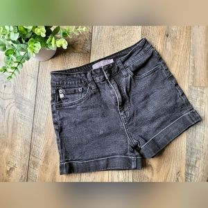 JUSTUSA Shorts